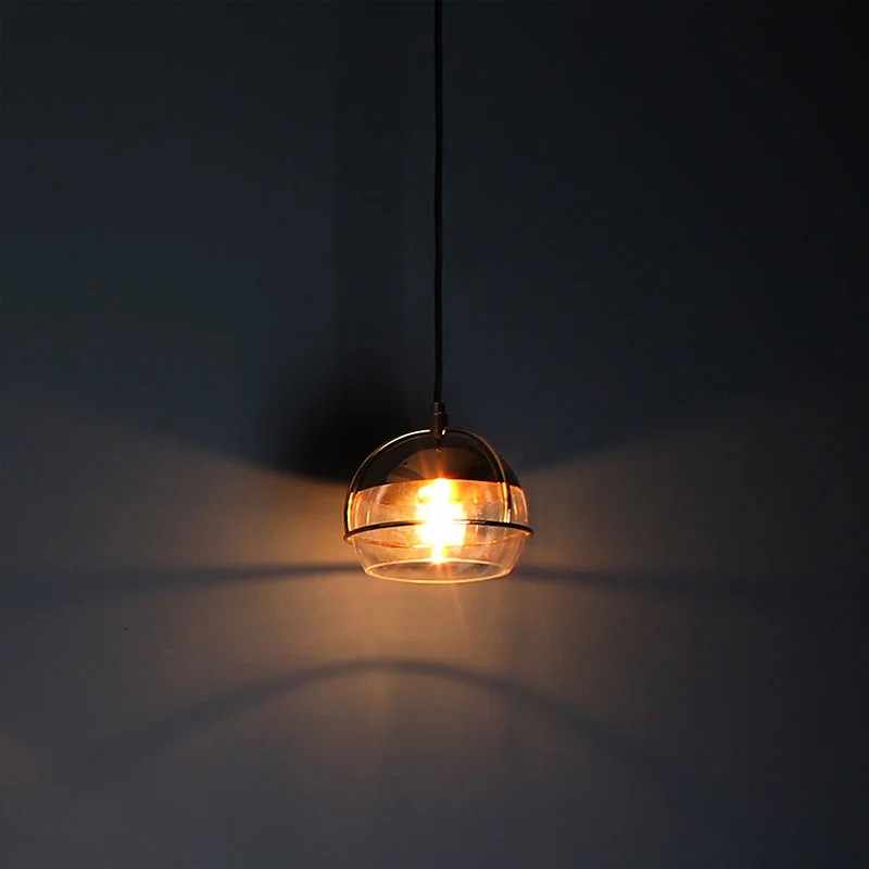 Black widow pendant lamp