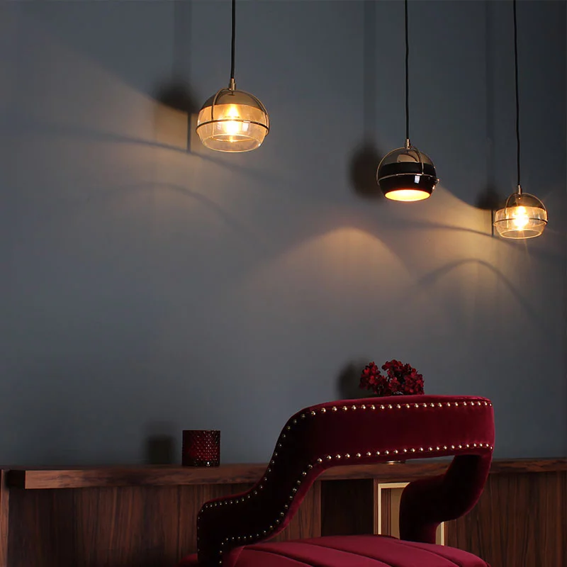 Black widow pendant lamp