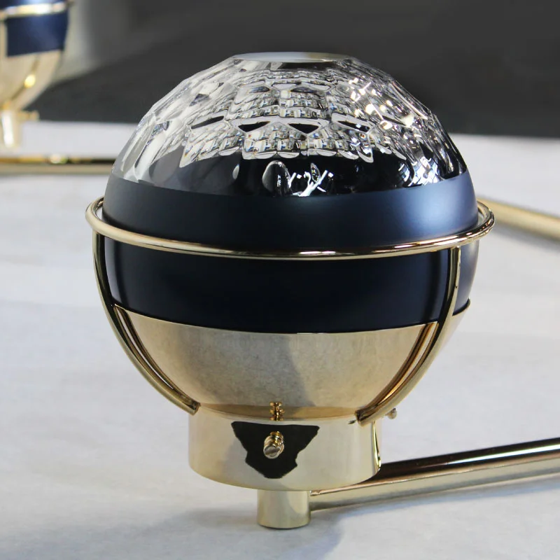 Black widow wall lamp