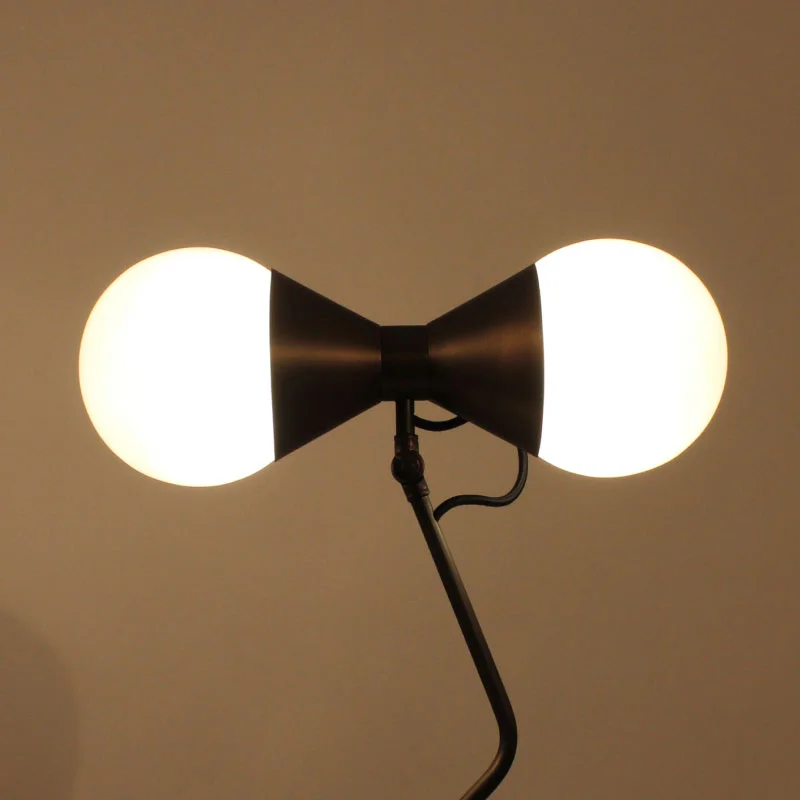 Nomad table lamp