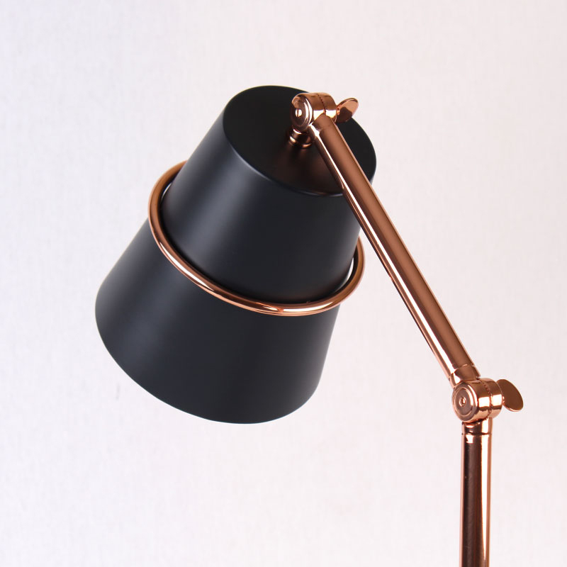 Raval table lamp